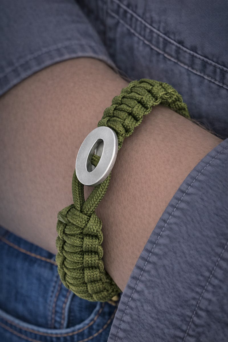 From Soldier to Soldier FSTS Bracelet Green with Brushed Sterling Silver Lock — Armband